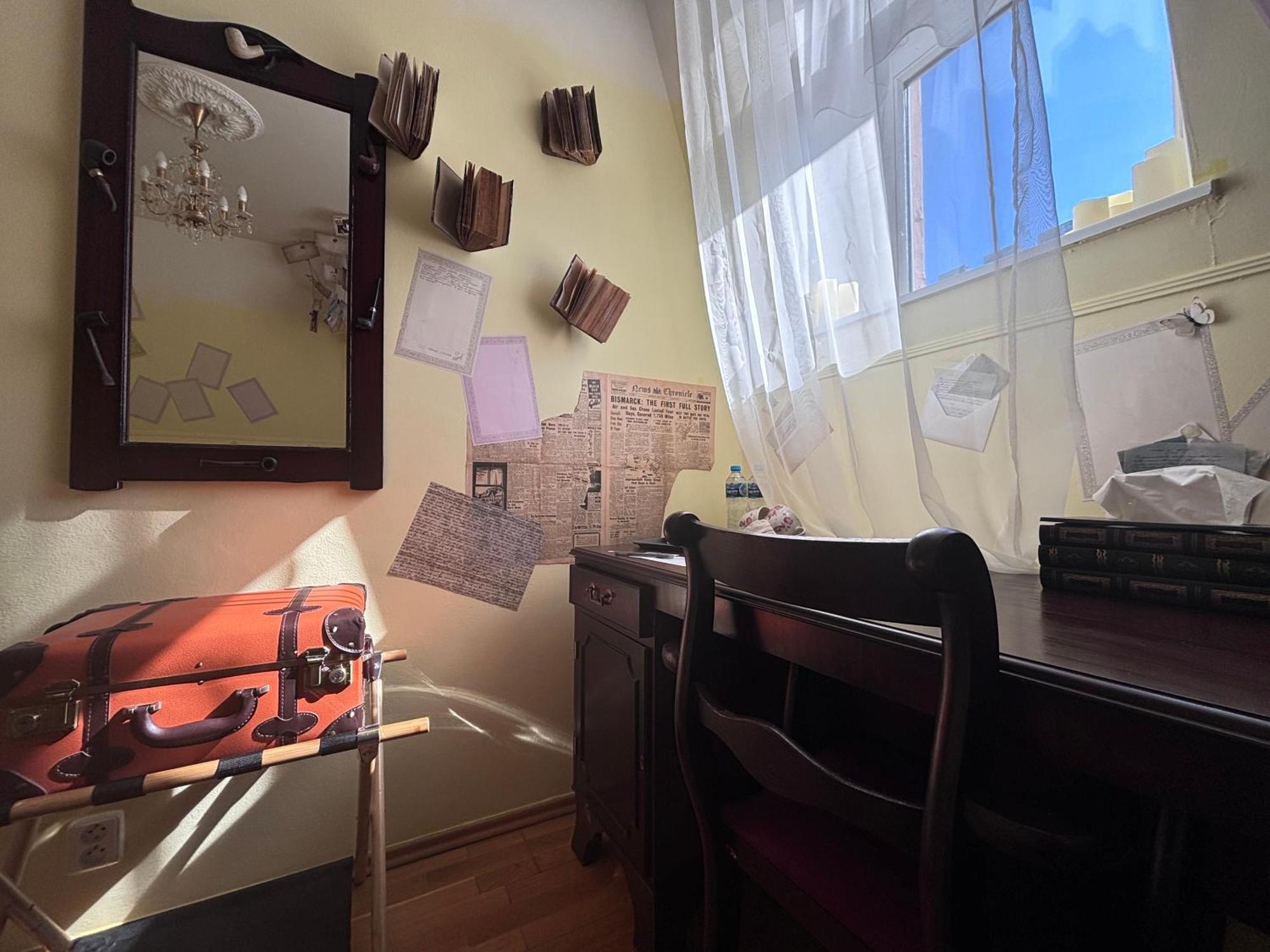 Poet'S Theme Room, Free Parking Karlovy Vary Bagian luar foto